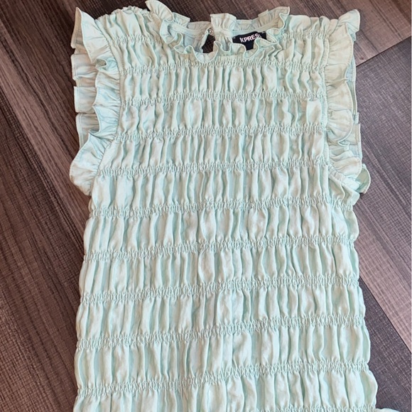 Express green  Ruched Ruffled Blouse - Picture 8 of 8